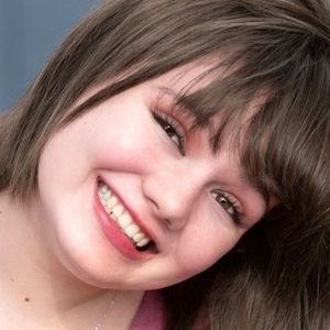 Meet your Posher, Adele